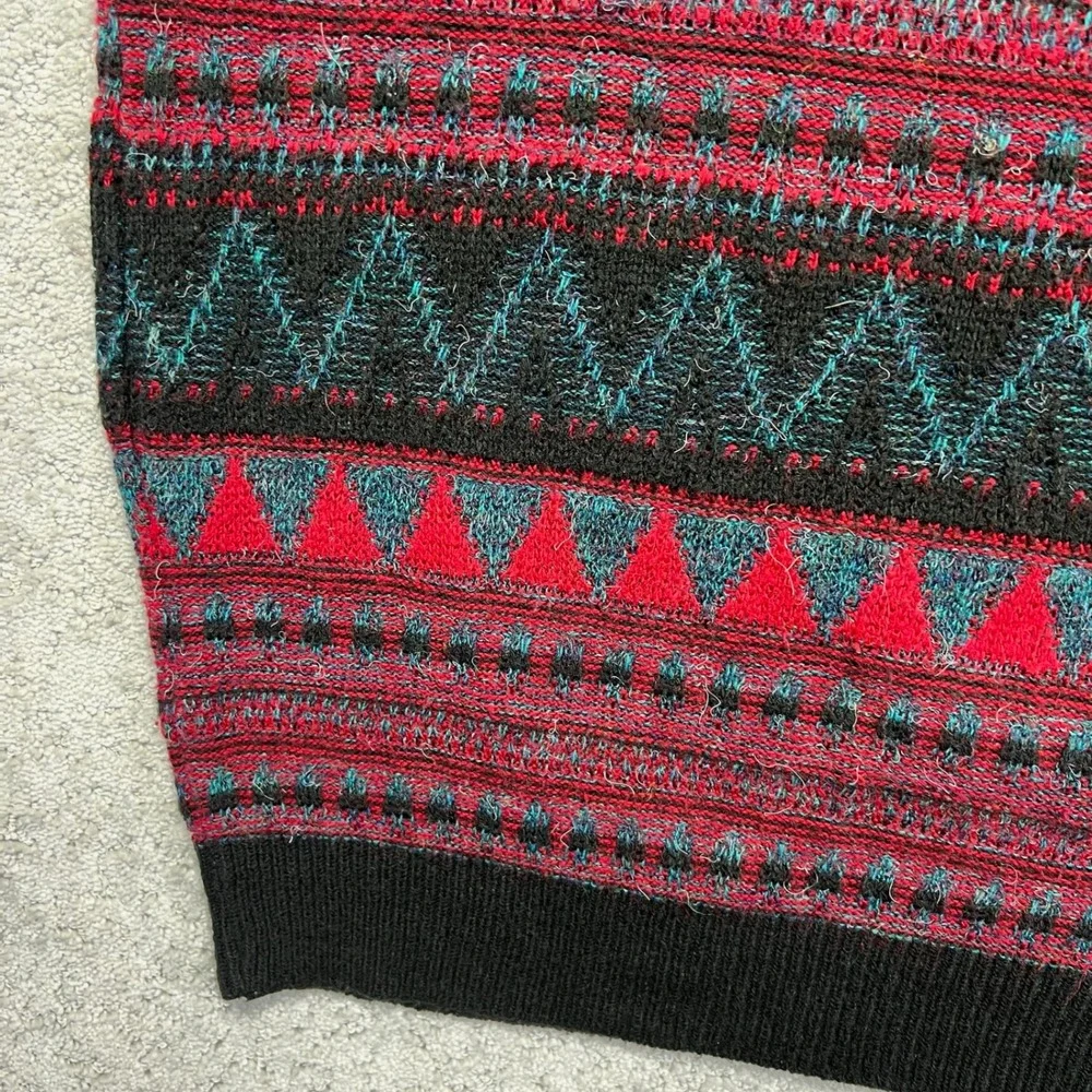 VINTAGE Carmel Collection Sweater Mens XL Red Black Geometric Knit Made in USA